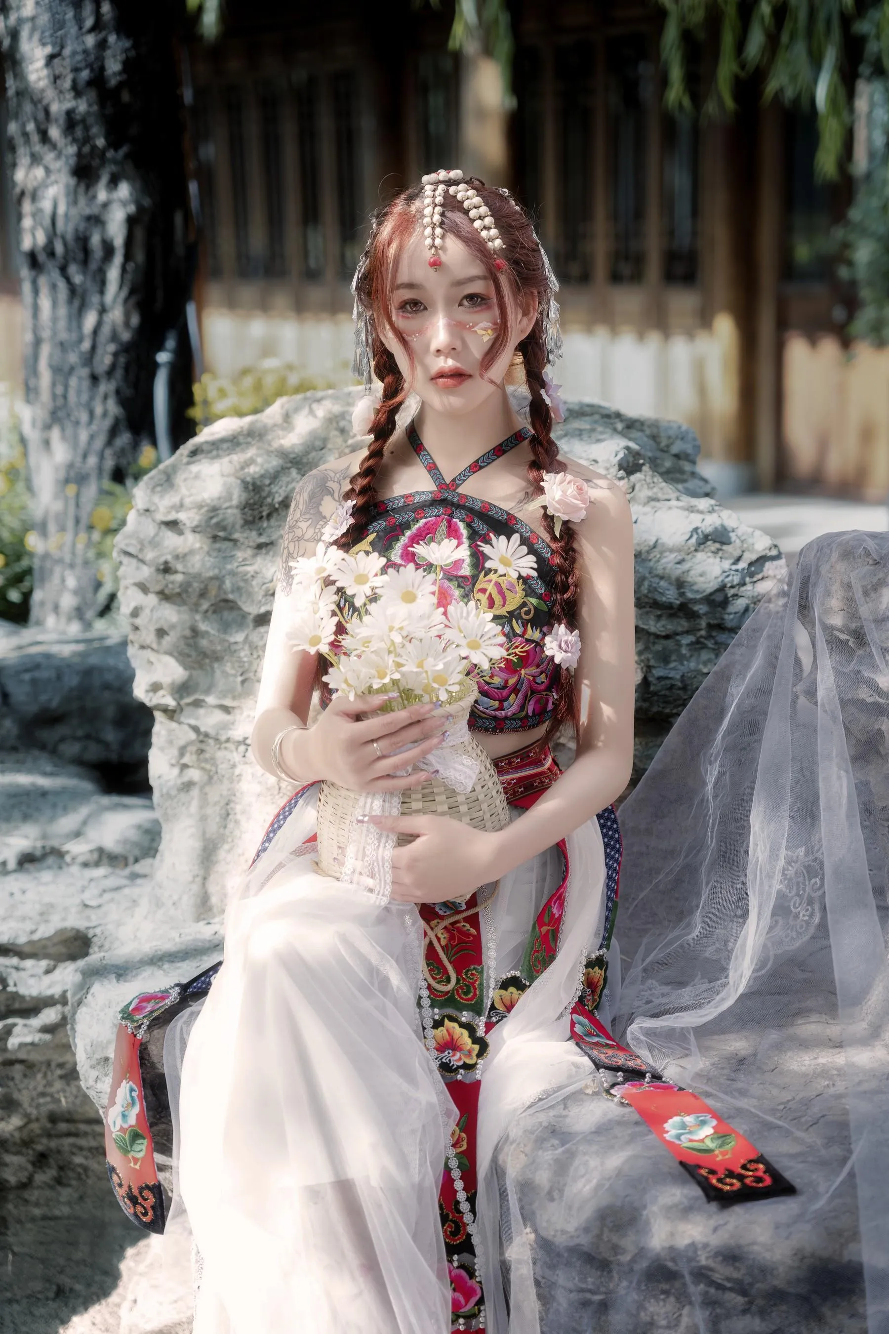 [艺图语] 2022.07.02 蔷薇少女 邓娃儿 [28P]插图2